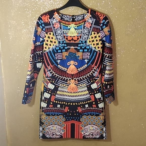 Dress - Picture 1 of 3